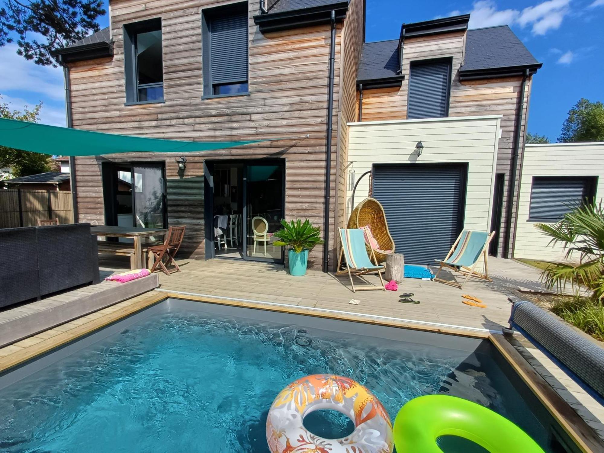 Rare A - Maison Neuve Avec Piscine Et Jardin Ferienhaus